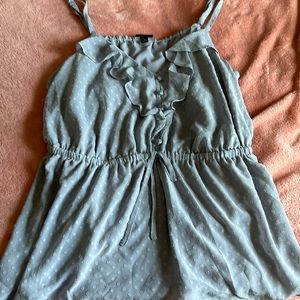 Torrid size 1 grey chiffon clip dot ruffle tie waist tank